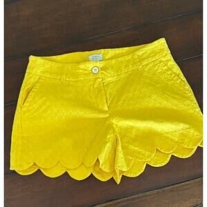 Crown & Ivy Yellow Scallop Hem‎ Shorts Size 6 Stretch Cotton Summer Preppy